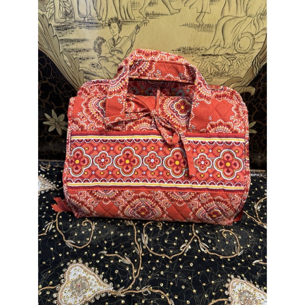 Vera Bradley Hanging Travel Organizer Retired Quilted Toiletry Cosmetic Bag